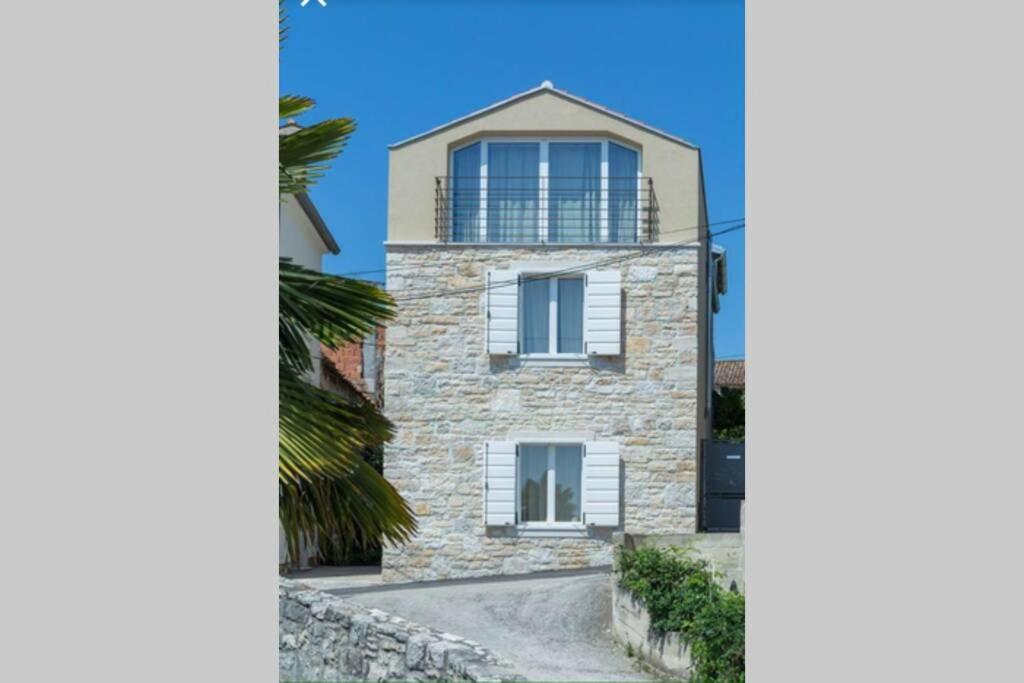 Апартаменты Sea View House Fontera Ровинь Экстерьер фото
